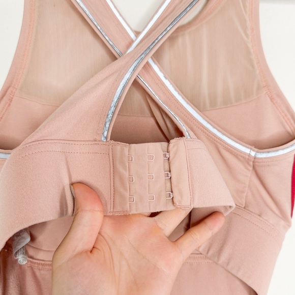 Fabletics Blare Impact Sports Bra Racerback - Picture 4 of 5